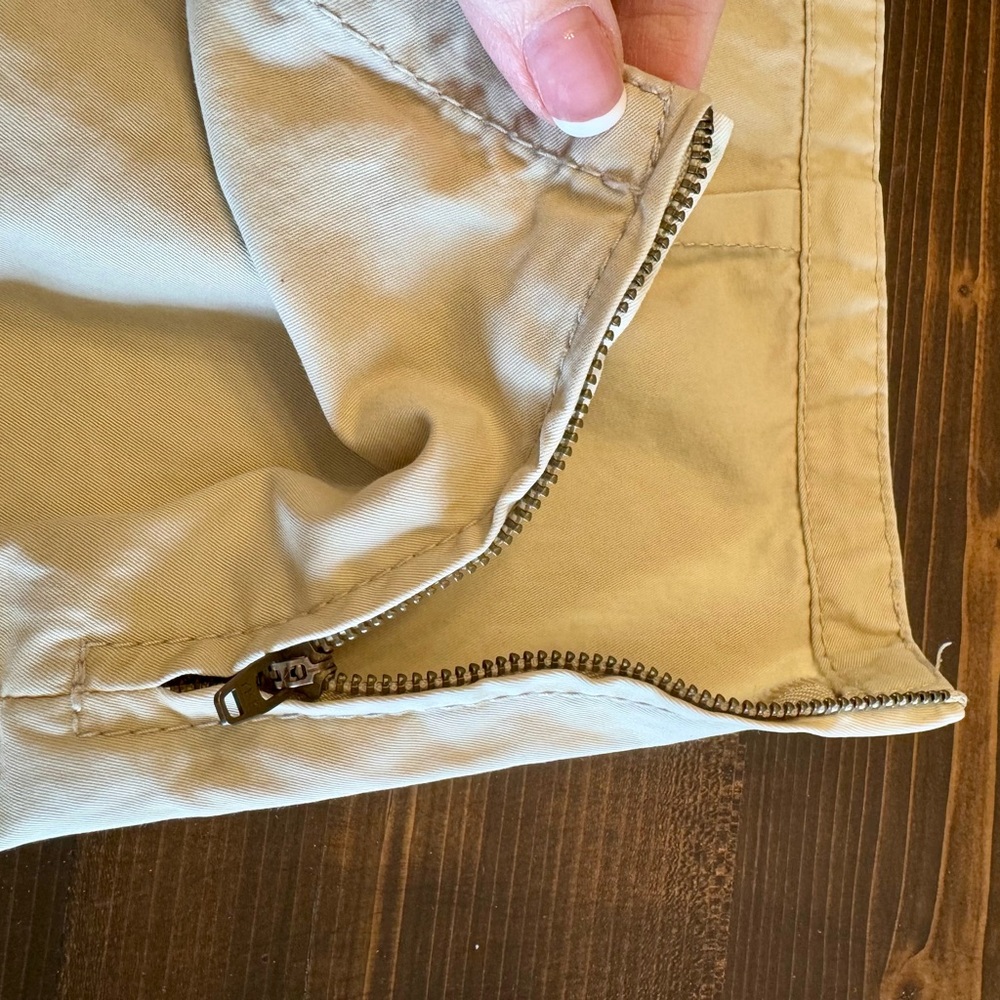 Vintage Y2K Banana Republic Women’s Khaki A-Line Skirt with Frayed Hem Size 8 - Picture 7 of 10
